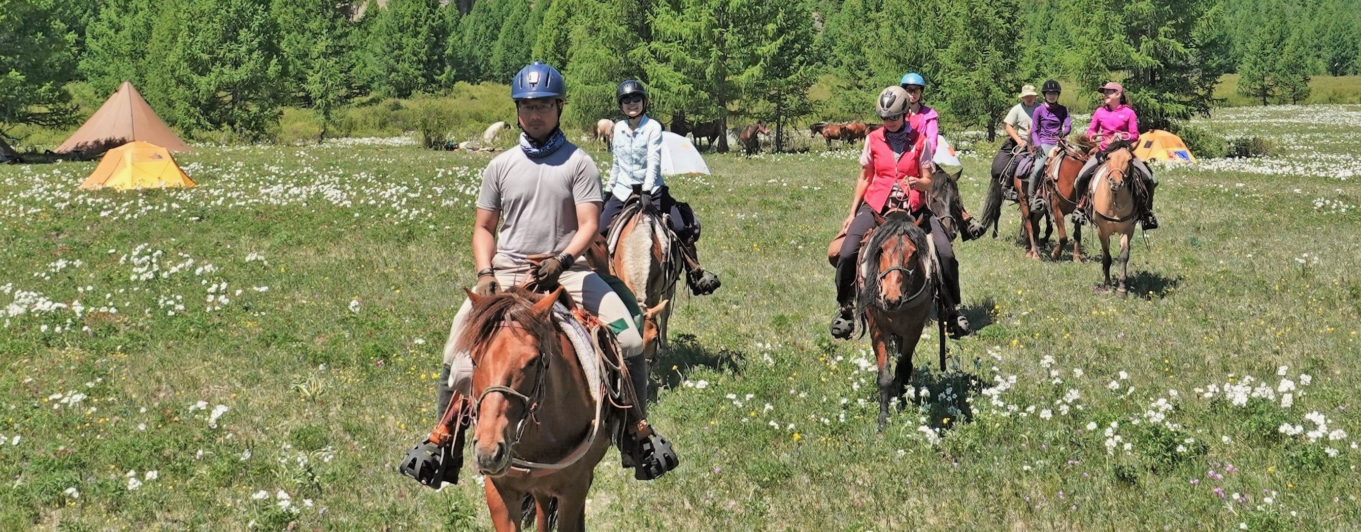 expeditions on horseback in Mongolia. Stone Horse Expeditions
