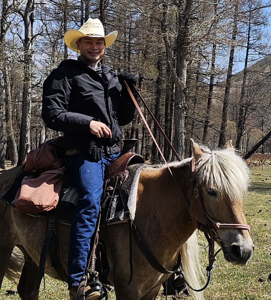horse riding Mongolia review